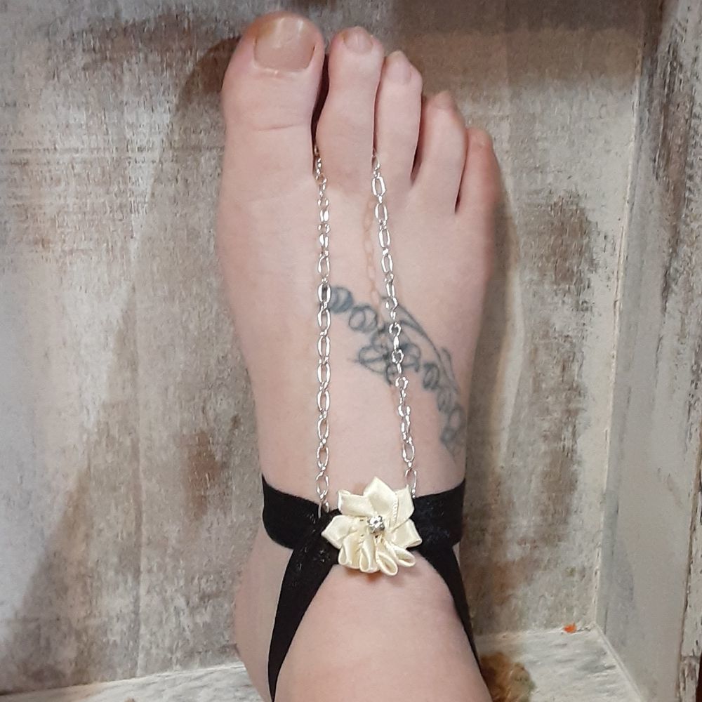 Anklet 